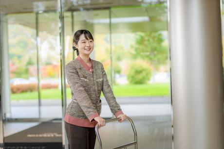 【WEB面接可】ウェスティンルスツリゾートのベルスタッフ｜ホテルのお仕事ドットコム｜ホテル業界専門の求人サイト